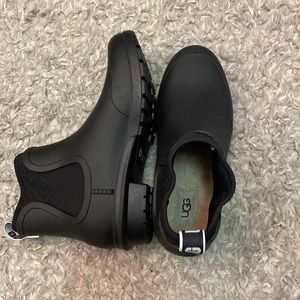 Ugg rubber short boots